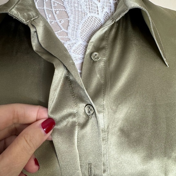 NWT Secret Mission Gem Top Sage Green 100% Silk size Small - Picture 6 of 8